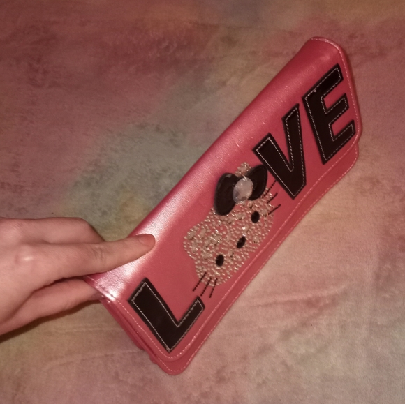 Hello Kitty Loungefly Barbie Pink Metallic Rhinestone Love Wristlet Clutch - Picture 14 of 16